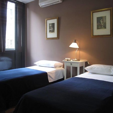 Hostal Lk Barcelona Exterior foto