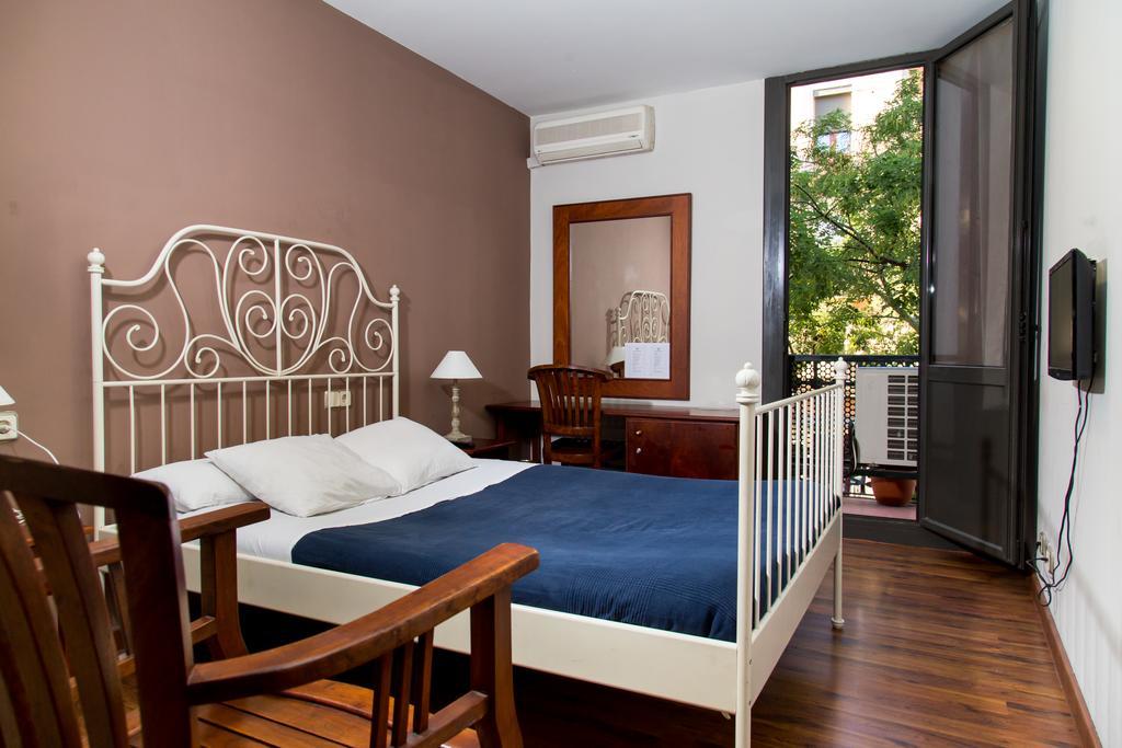 Hostal Lk Barcelona Exterior foto